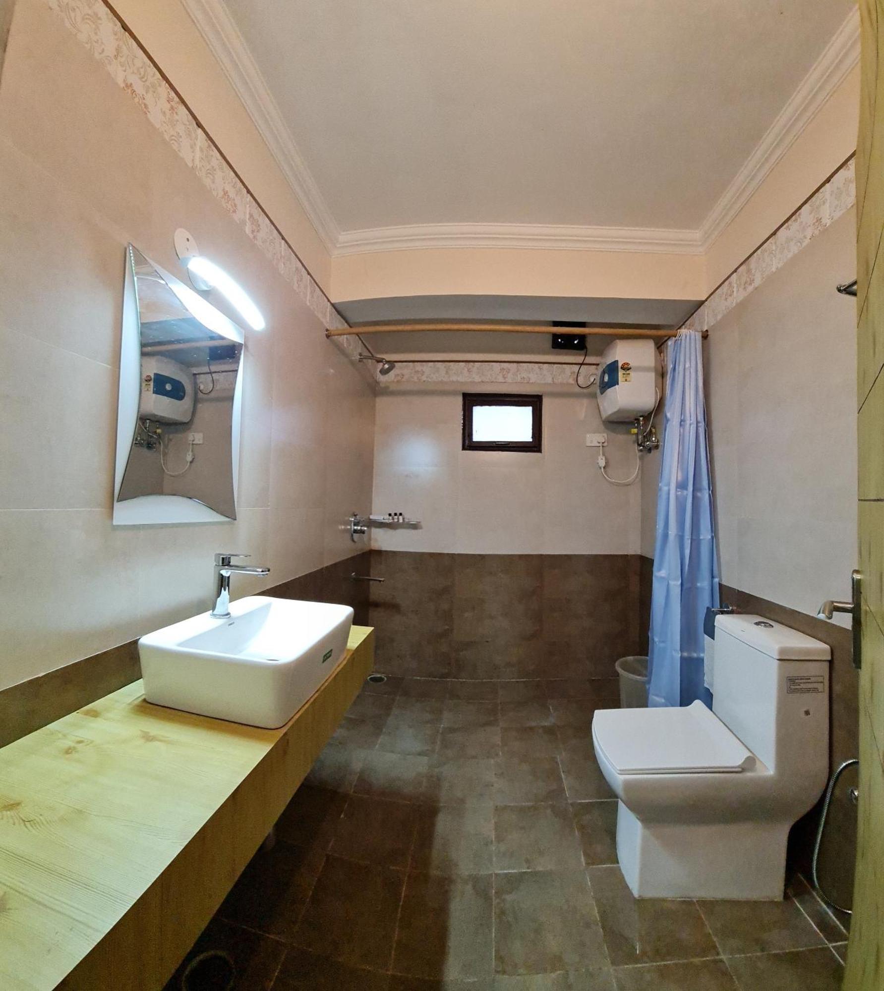 דרמסאלה Hotel Samdupling Himalayan Brothers חדר תמונה