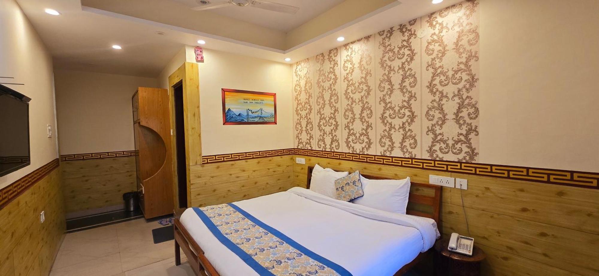 דרמסאלה Hotel Samdupling Himalayan Brothers מראה חיצוני תמונה