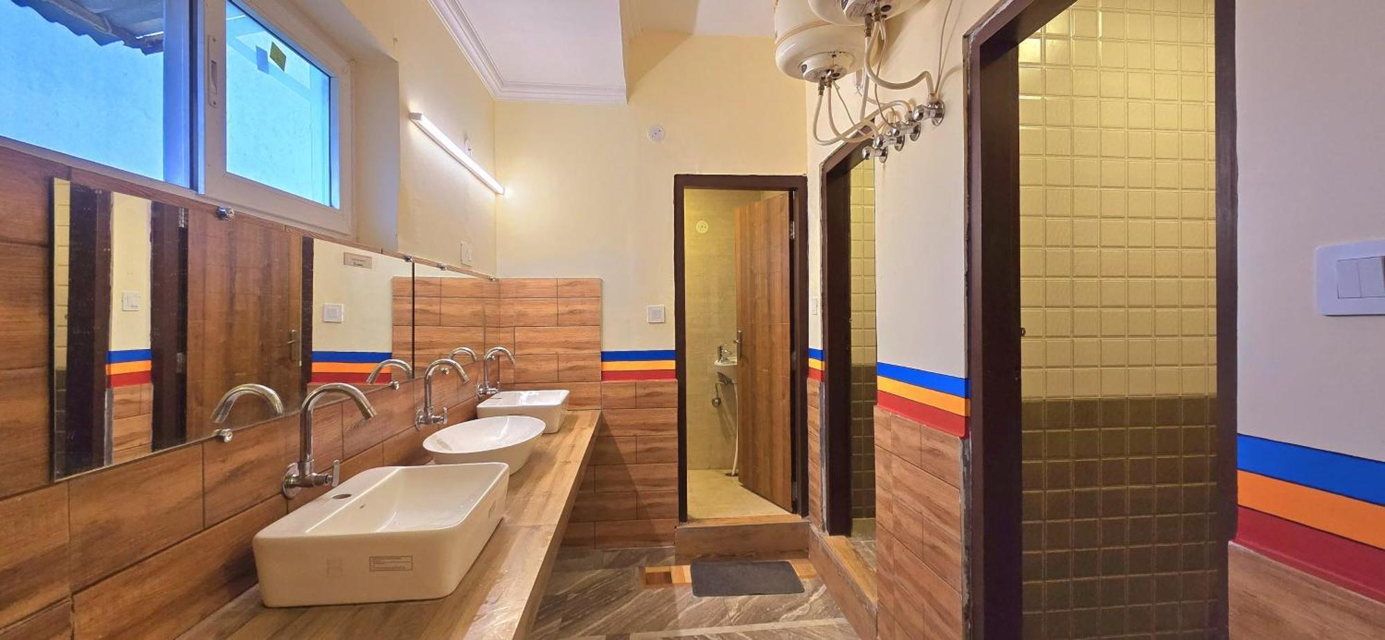 דרמסאלה Hotel Samdupling Himalayan Brothers מראה חיצוני תמונה