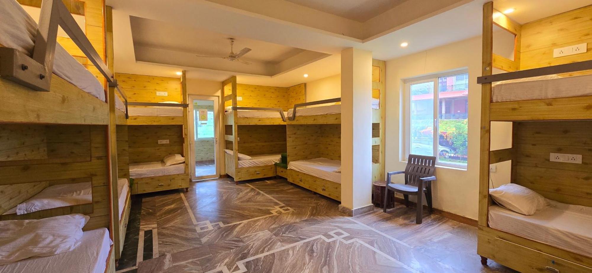 דרמסאלה Hotel Samdupling Himalayan Brothers מראה חיצוני תמונה