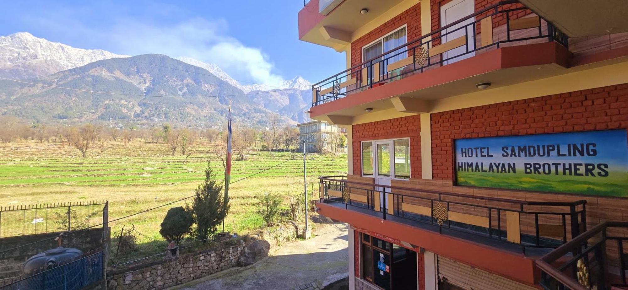 דרמסאלה Hotel Samdupling Himalayan Brothers מראה חיצוני תמונה